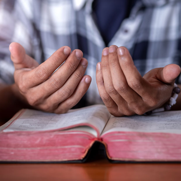 sermons-image-06